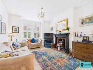 Lounge- click for photo gallery